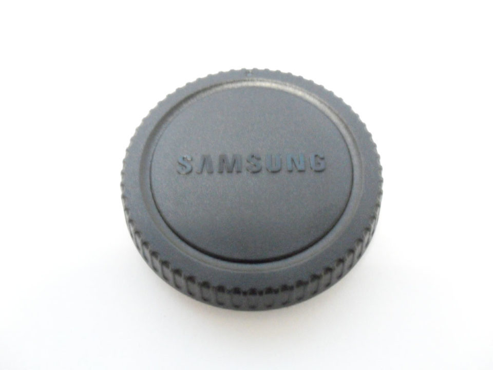 Samsung AD67-01399A CAP-MOUNT;NX-10,PC,BLK